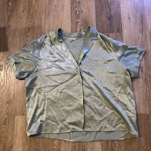 Rails Silky Green Short Sleeve Shirt